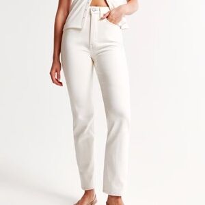Abercrombie & Fitch Ultra High Rise Ankle Straight Jeans Ivory/Cream